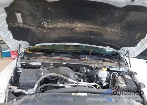 2022 Ram 1500 Classic Tradesman 4X4 6'4 Box z USA, uszkodzony, nr VIN 1C6RR7FT0NS207885